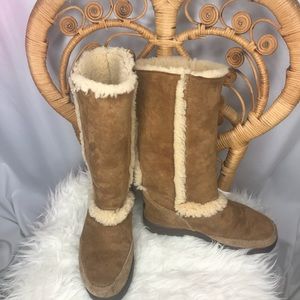UGG Sundance Boots